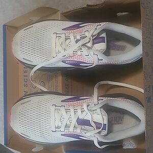 Brooks Womens Ghost 14 Running Shoes 7.5